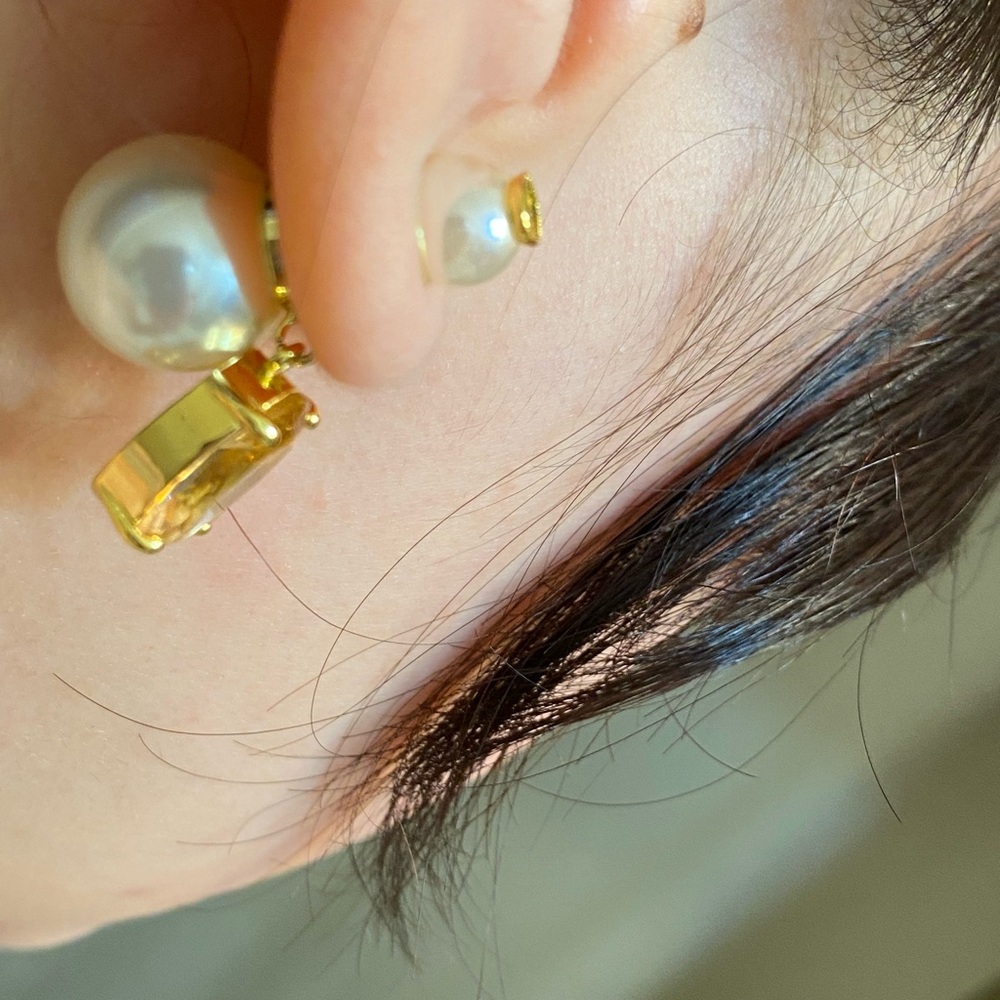 CD Tribal Elegant Gold-tone and Pearl Drop Earrings Set - Picture 13 of 13